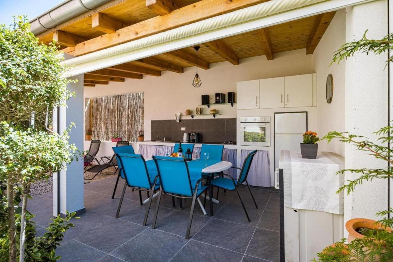 Apartments Bluemare Pakoštane Kültér fotó